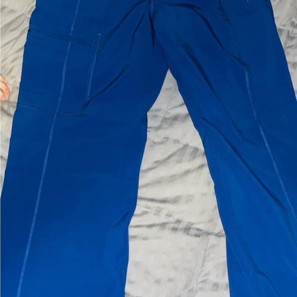 Women’s Infinity Scrub Set - image 1